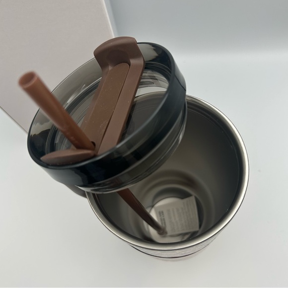 *New* Vera Bradley Disney Mickey Mouse Icon Tumbler W/ Gold/Brown Background - Picture 9 of 13